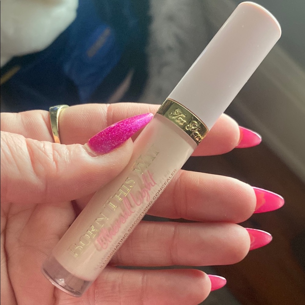 Too Faced Born This Way Concealer - Cream sugar